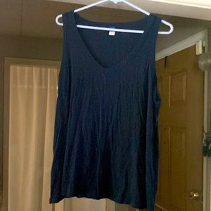 Navy tank tee